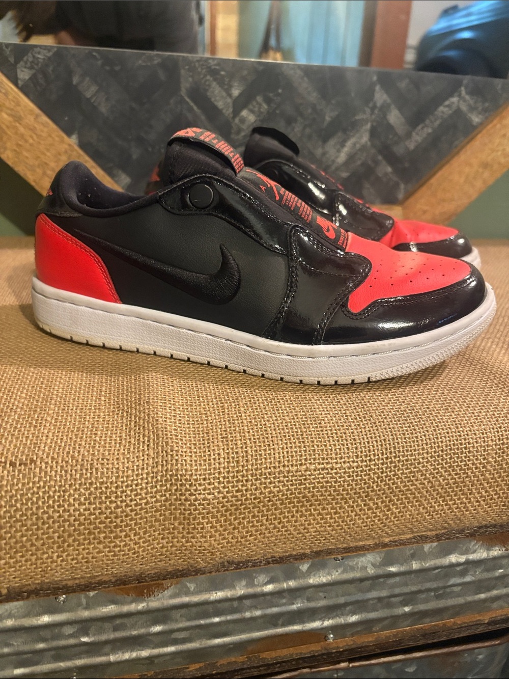 Nike Low-Top Sneakers in Black and Red